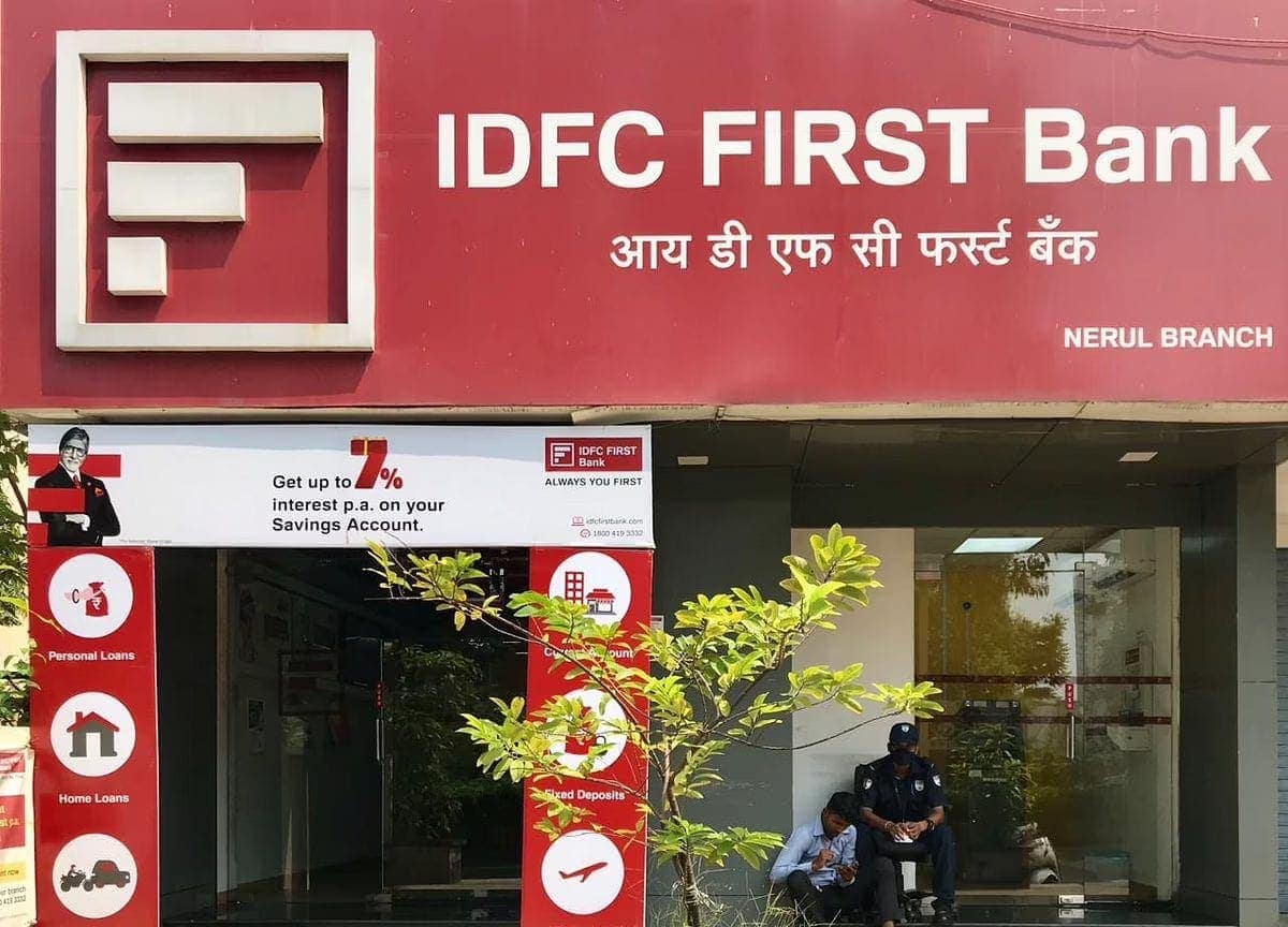 How to close IDFC First Bank account?